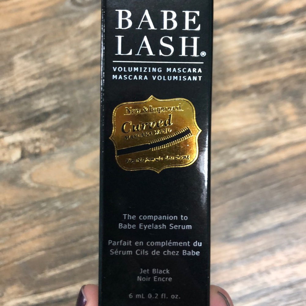 Babe Lash volumizing mascara- jet black